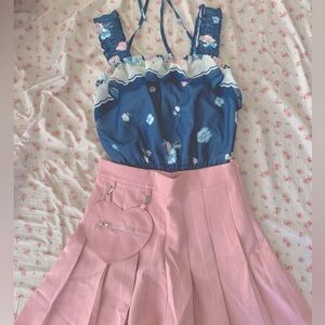 **MOVING SALE** Blue ruffle floral top